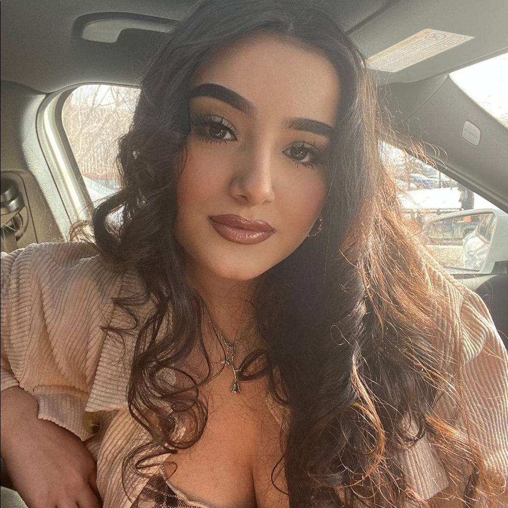 Meet your Posher, Aasma